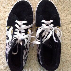 VTG Van's "Missy" size 5 1/2 Off the Wall, Leopard Printed, Trending, Iconic